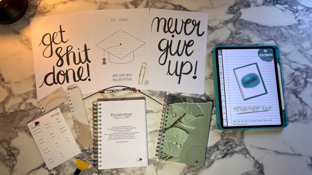 Ansammlung von Fernuni Planer Produkten Fernstudenten Starter Survival Kit